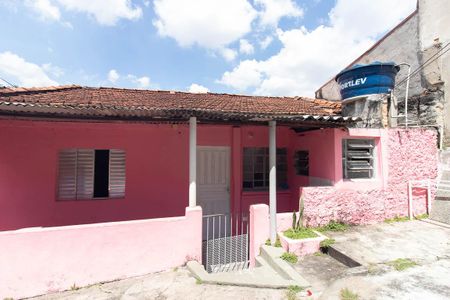 Casa para alugar com 55m², 1 quarto e sem vaga Casa para alugar com 55m², 1 quarto e sem vagaFachada
