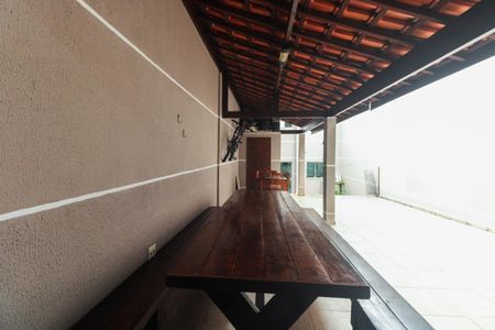 Casa à venda com 144m², 3 quartos e 2 vagasQuintal com Churrasqueira 