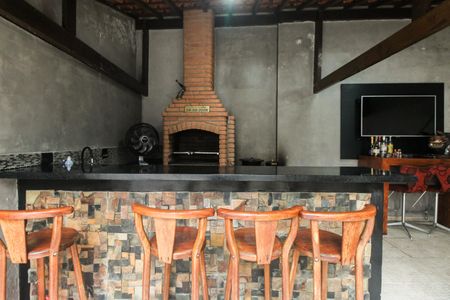 Casa à venda com 144m², 3 quartos e 2 vagasQuintal com Churrasqueira 