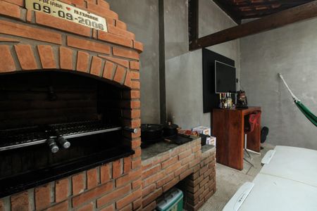 Casa à venda com 144m², 3 quartos e 2 vagasQuintal com Churrasqueira 