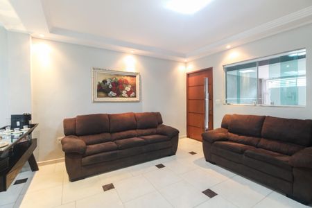 Casa à venda com 144m², 3 quartos e 2 vagasSala 