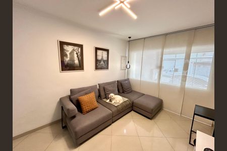 Casa à venda com 79m², 2 quartos e 1 vagaSala