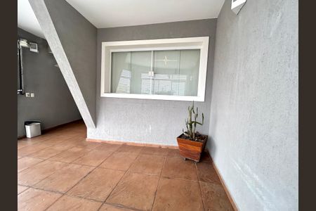 Casa à venda com 79m², 2 quartos e 1 vagaGaragem