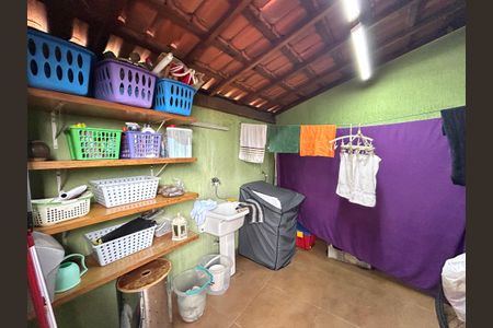 Casa à venda com 79m², 2 quartos e 1 vagaÁrea de Serviço
