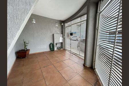 Casa à venda com 79m², 2 quartos e 1 vagaGaragem