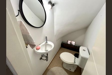Casa à venda com 79m², 2 quartos e 1 vagaBanheiro 2
