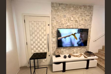 Casa à venda com 79m², 2 quartos e 1 vagaSala