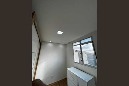 Quarto de apartamento para alugar com 2 quartos, 47m² em Serra Dourada, Vespasiano