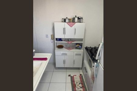 Cozinha de apartamento para alugar com 2 quartos, 47m² em Serra Dourada, Vespasiano