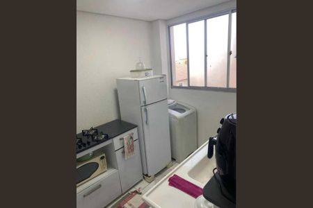 Cozinha de apartamento para alugar com 2 quartos, 47m² em Serra Dourada, Vespasiano