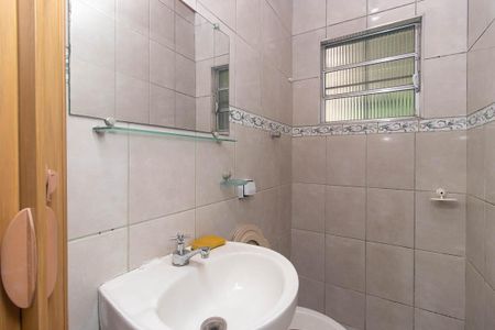 Casa para alugar com 45m², 1 quarto e sem vaga Casa para alugar com 45m², 1 quarto e sem vagaBanheiro