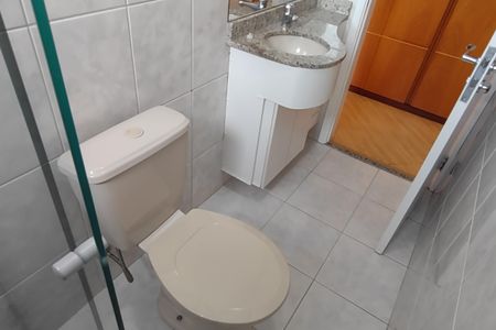 Apartamento para alugar com 110m², 3 quartos e 1 vaga Apartamento para alugar com 110m², 3 quartos e 1 vagaBanheiro da Suíte 2