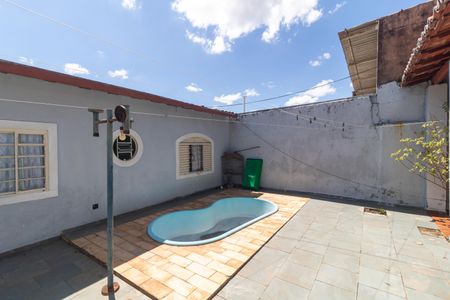 Casa para alugar com 170m², 4 quartos e 3 vagas Casa para alugar com 170m², 4 quartos e 3 vagasQuintal