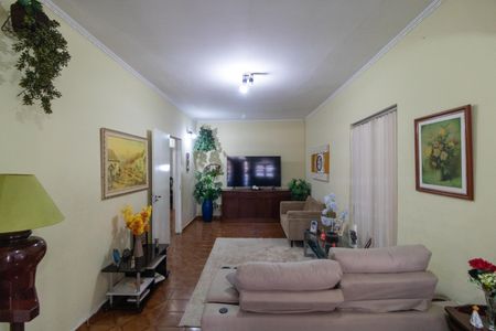 Casa para alugar com 170m², 4 quartos e 3 vagas Casa para alugar com 170m², 4 quartos e 3 vagasSalas