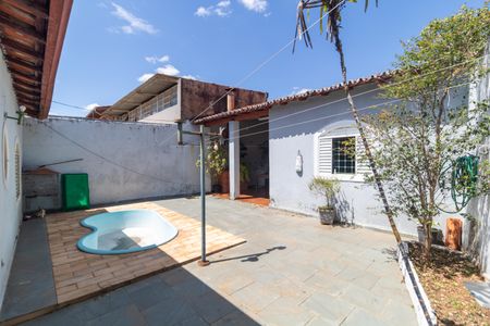 Casa para alugar com 170m², 4 quartos e 3 vagas Casa para alugar com 170m², 4 quartos e 3 vagasQuintal