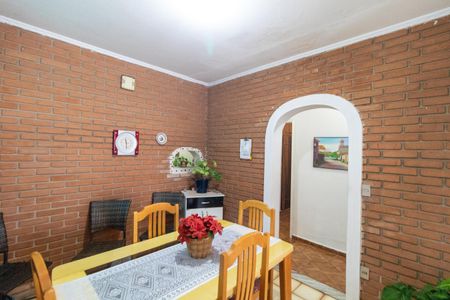 Casa para alugar com 170m², 4 quartos e 3 vagas Casa para alugar com 170m², 4 quartos e 3 vagasCopa