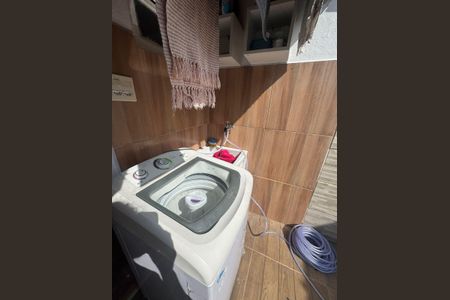 Área de serviço de casa para alugar com 2 quartos, 140m² em Vila Caiçara, Praia Grande