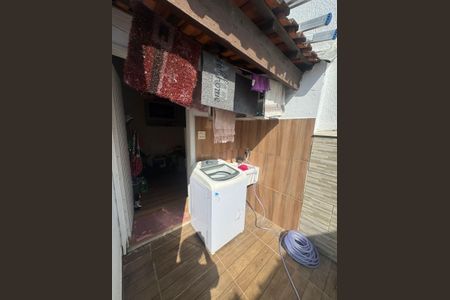 Área de serviço de casa para alugar com 2 quartos, 140m² em Vila Caiçara, Praia Grande