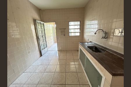 Casa para alugar com 80m², 2 quartos e 1 vagaCozinha
