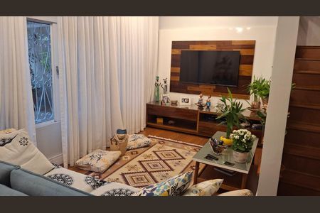 Foto 01 de casa à venda com 3 quartos, 200m² em Campo Grande, São Paulo