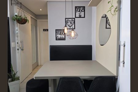 Apartamento à venda com 44m², 2 quartos e 1 vaga Apartamento à venda com 44m², 2 quartos e 1 vagaSala