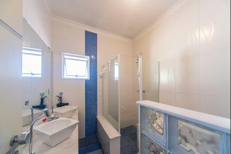 Casa à venda com 330m², 3 quartos e 5 vagasBanheiro Social