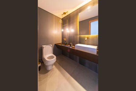 Casa à venda com 330m², 3 quartos e 5 vagasLavabo 