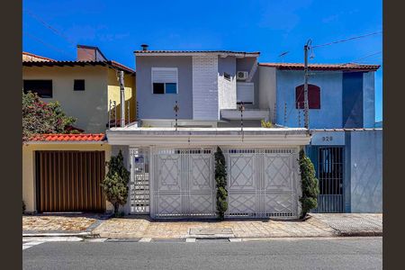 Casa à venda com 330m², 3 quartos e 5 vagasFachada