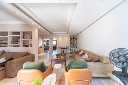 Casa à venda com 330m², 3 quartos e 5 vagasSala