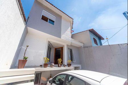 Casa à venda com 330m², 3 quartos e 5 vagasFachada