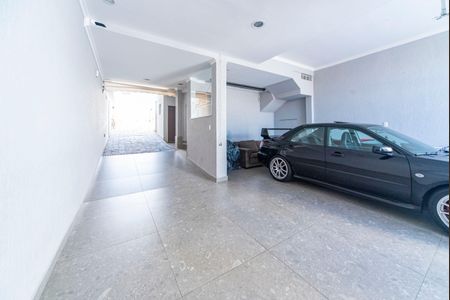 Casa à venda com 330m², 3 quartos e 5 vagasgaragem
