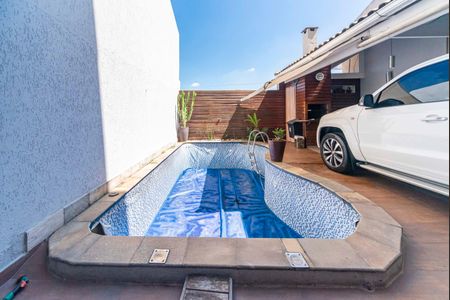 Casa à venda com 330m², 3 quartos e 5 vagasPiscina