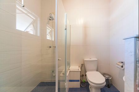 Casa à venda com 330m², 3 quartos e 5 vagasBanheiro Social