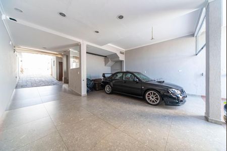 Casa à venda com 330m², 3 quartos e 5 vagasGaragem