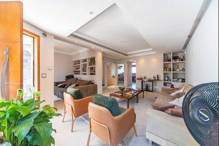 Casa à venda com 330m², 3 quartos e 5 vagasSala