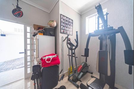Casa à venda com 330m², 3 quartos e 5 vagasQuarto da garagem