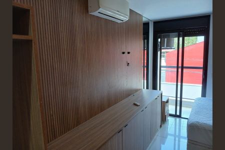 Sala/Quarto de apartamento à venda com 1 quarto, 39m² em Jardim Anhanguera, São Paulo