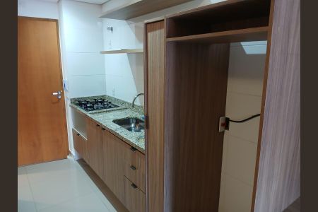 Cozinha de apartamento à venda com 1 quarto, 39m² em Jardim Anhanguera, São Paulo
