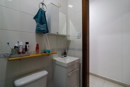Casa à venda com 110m², 3 quartos e 3 vagasBanheiro 2