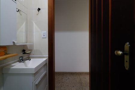 Casa à venda com 110m², 3 quartos e 3 vagasBanheiro 1