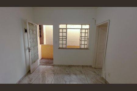 Casa para alugar com 50m², 1 quarto e sem vaga