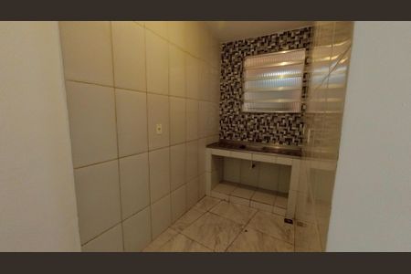 Casa para alugar com 50m², 1 quarto e sem vaga