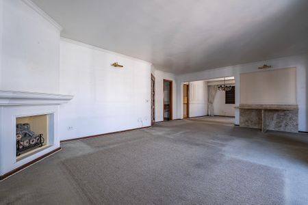 Apartamento à venda com 140m², 2 quartos e 2 vagasSala