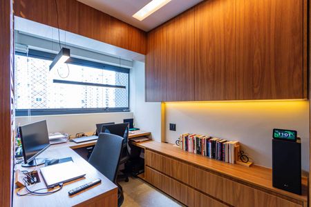 Apartamento à venda com 100m², 2 quartos e 2 vagasEscritório