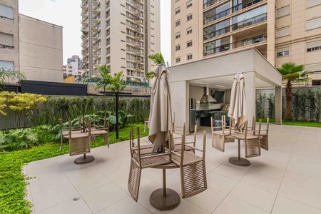 Apartamento à venda com 100m², 2 quartos e 2 vagasÁrea comum - Churrasqueira