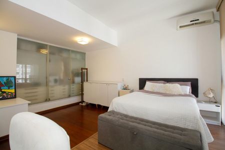 Apartamento à venda com 65m², 1 quarto e 1 vagaSuíte