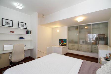 Apartamento à venda com 65m², 1 quarto e 1 vagaSuíte