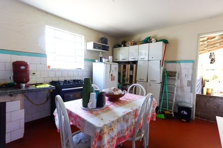 Casa à venda com 200m², 2 quartos e 1 vaga Casa à venda com 200m², 2 quartos e 1 vagacozinha