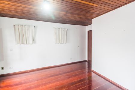 Casa para alugar com 350m², 3 quartos e 4 vagasSuíte