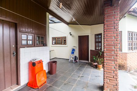 Casa para alugar com 350m², 3 quartos e 4 vagasÁrea de Serviço